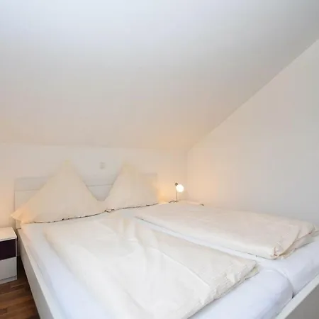 1 Bedroom * Willingen (Upland)
